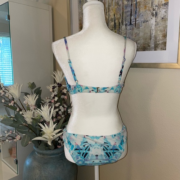 Very cute colorful swimsuit with Swarovski elements - Picture 2 of 12